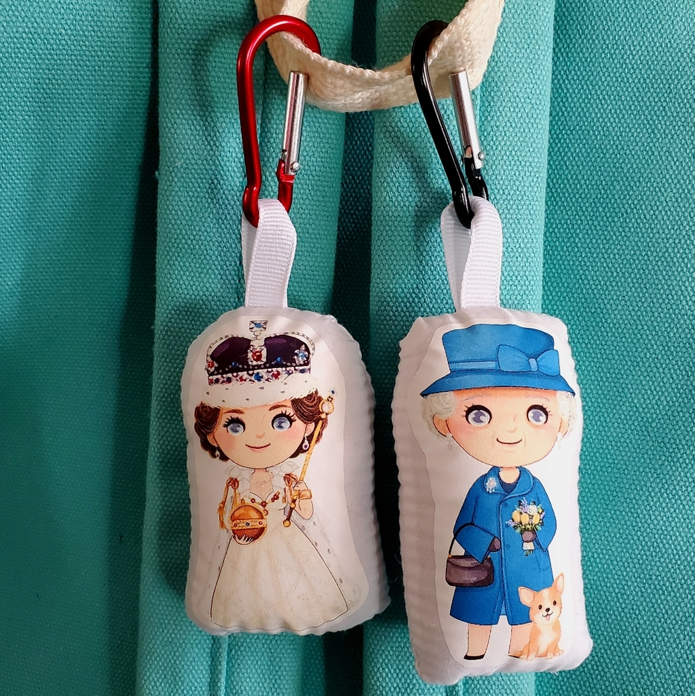 Queen Elizabeth II Bag Dangle/Purse Clip Set.